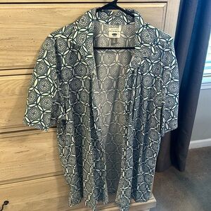 Men’s short sleeve button down